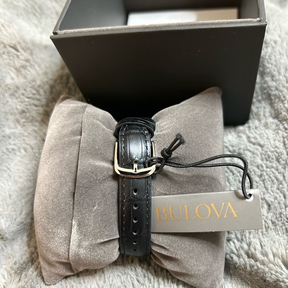 Bulova Women's Watch 96T58 Silver Round Dial With Black Leather Band - Picture 7 of 9